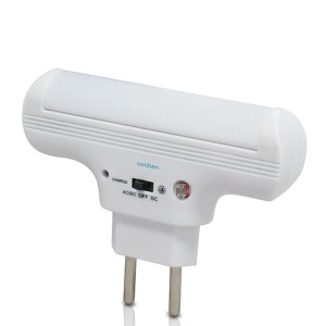 Torce t.b.t. bianca con spina e interruttore per funzionamento AC/DC.