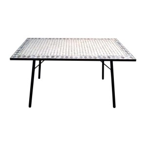 Tavolo da giardino quadrato t.b.t. con motivo a mosaico e struttura in metallo nero.