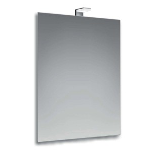 Specchio da parete rettangolare con luce LED integrata.