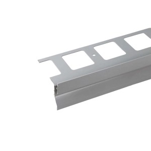 Profilo per piastrelle t.b.t. grigio con aperture quadrate.