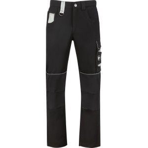 Pantaloni da lavoro neri con molte tasche portautensili, tasche rinforzate per ginocchiere e strisce riflettenti.
