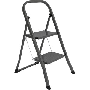 Scaletta pieghevole a 2 gradini bianca in acciaio, ideale per la casa.