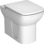 WC a terra t.b.t. bianco con design squadrato e brida chiusa.