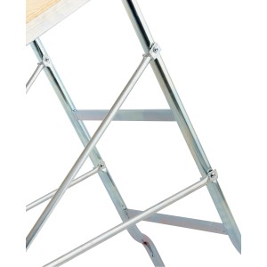 Dettaglio di un cavalletto (Trabattelli) con montanti metallici color argento.