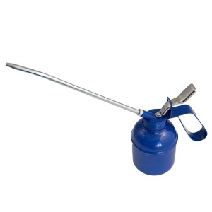 Oliatore da 300 CC con tubo rigido