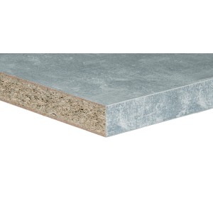 Dettaglio di un piano di lavoro cucina (t.b.t.) con effetto cemento grigio.