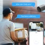 Telecamera di sicurezza wireless Ezviz EB3 in uso: fattorino rilevato e contattato tramite app.