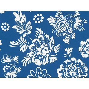 Carta da parati decorativa con sfondo blu e motivi floreali bianchi.