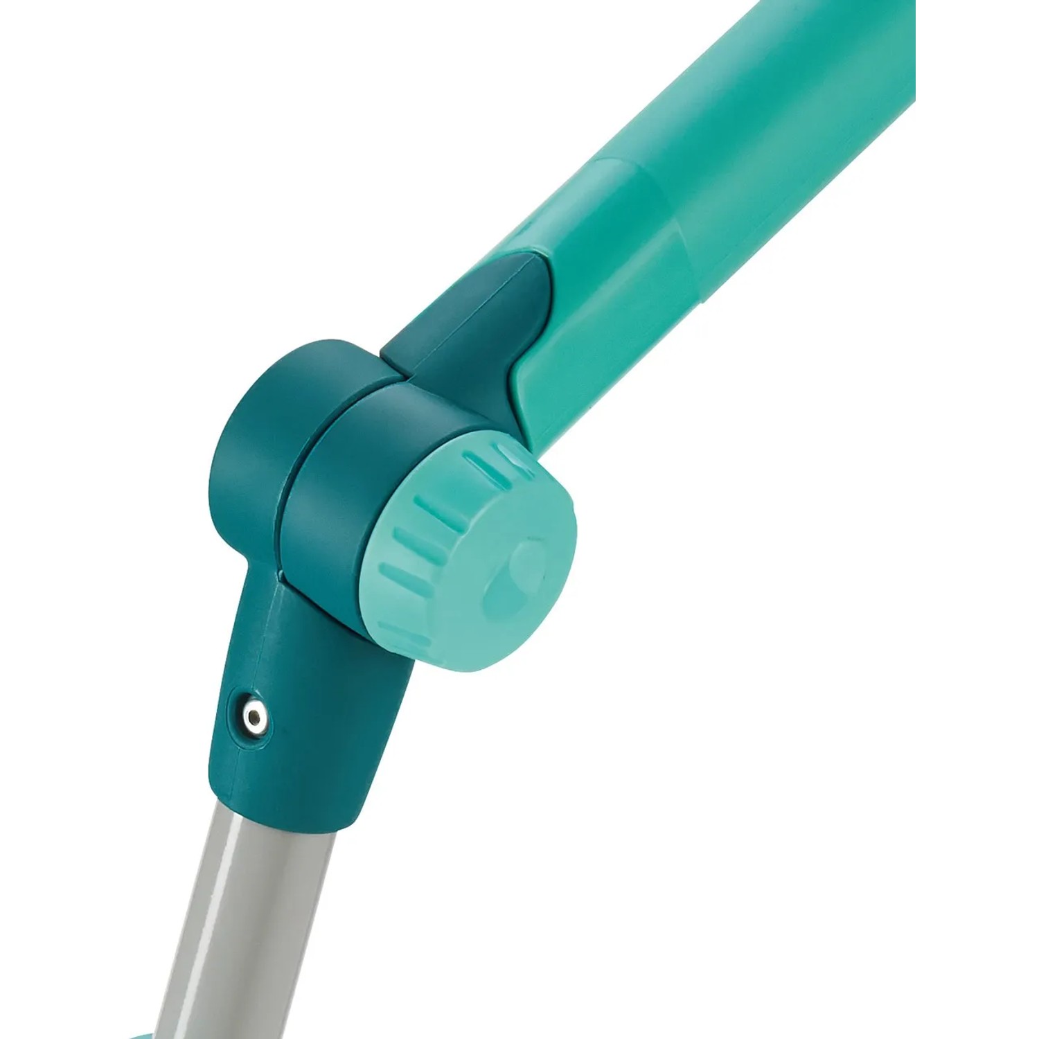 Dettaglio: Giunto e manico telescopico del lavavetri Leifheit Window & Frame Cleaner.