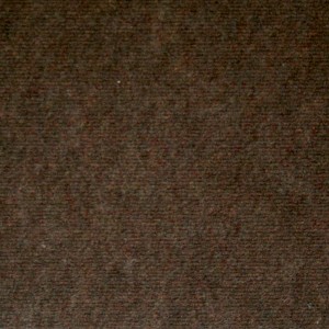 Primo piano di una moquette t.b.t. marrone con una texture fine.