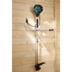 Decespugliatore su un supporto a parete. Ideale per riporlo risparmiando spazio.