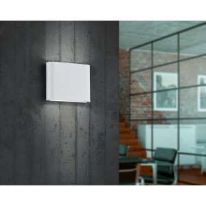 Applique LED bianca Trio Thames per interni ed esterni, design moderno, luce up-and-down.