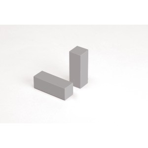 Due elementi Listoni t.b.t. grigi su sfondo bianco.