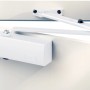 Chiudiporta Burg Wächter TS 1500 W SB bianco montato su una porta.