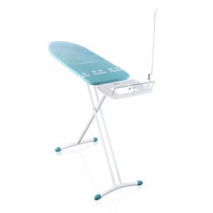 Asse da stiro Leifheit AirBoard Express M con copertina turchese-bianca, struttura bianca e ripiano per ferro.