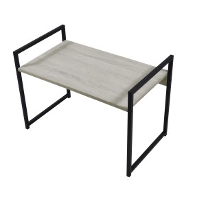 t.b.t. Scaffale da cucina con ripiano in legno chiaro e struttura in metallo nero.