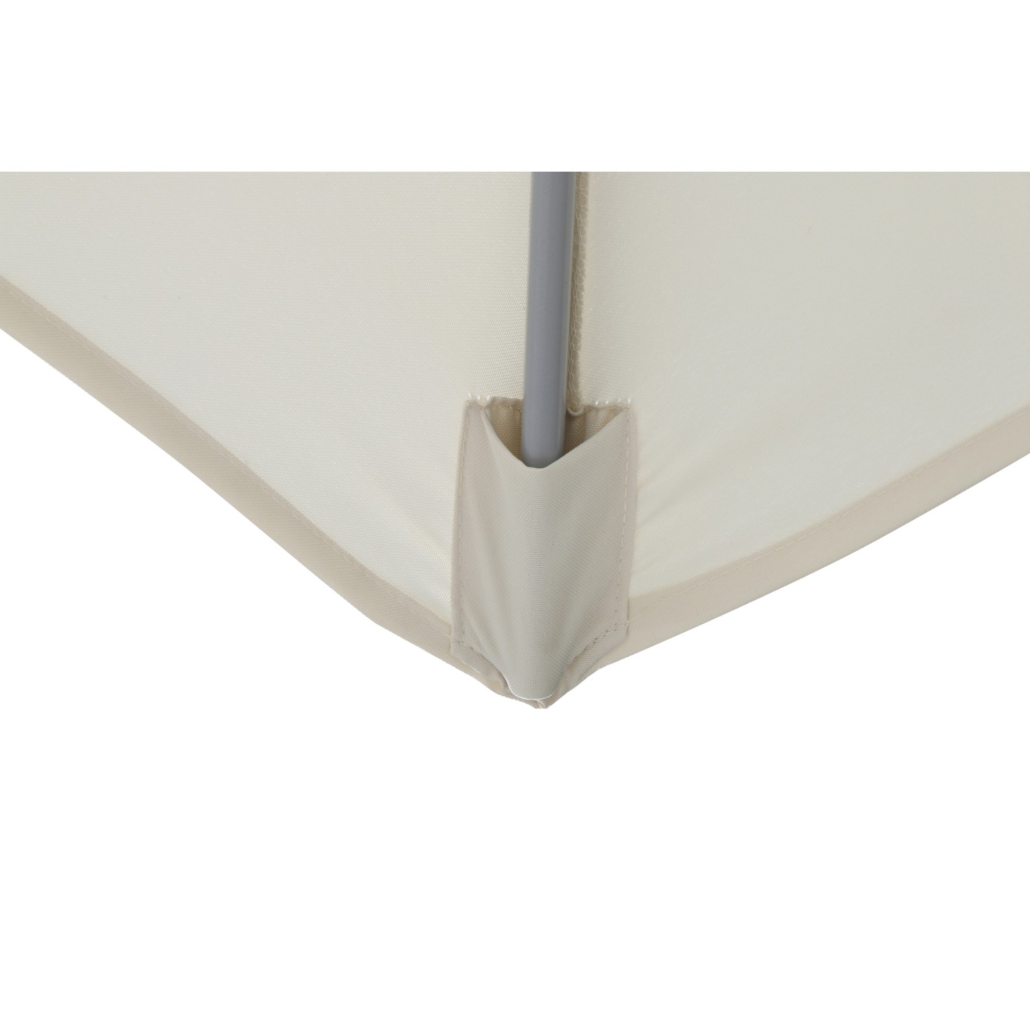 Dettaglio: Ombrellone rotondo color naturale (Ø 270 cm) con struttura in acciaio.