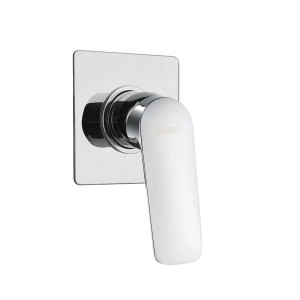 Miscelatore doccia t.b.t. cromato con rosone quadrato.