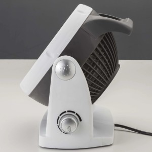 Termoventilatore elettrico t.b.t. bianco con manopola per temperatura e potenza.
