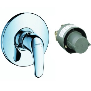 Miscelatore doccia ad incasso Hansgrohe Avista cromato, con parti di installazione per la doccia.