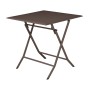 Tavolo da giardino quadrato marrone t.b.t. con funzione pieghevole.