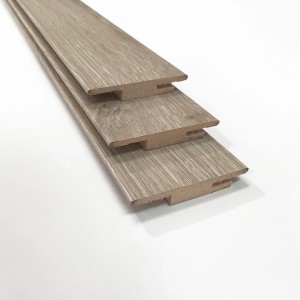 Profili per telaio porta color legno per porte interne, accessori per l'installazione della porta.