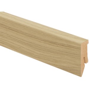 Battiscopa Kaindl Eiche Cordoba Elegante, 50x18x2600 mm, con canalina per cavi.