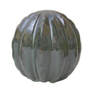 Sfera decorativa da giardino, smaltata verde, superficie a coste.