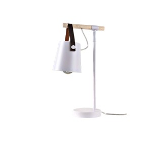 Lampada da scrivania bianca con dettagli in legno e cinturino in pelle.
