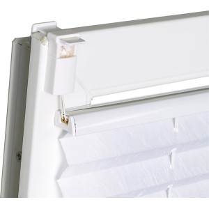 Dettaglio: Plissé a tensione bianco OBI Milena, 105x130 cm, con binario di manovra.