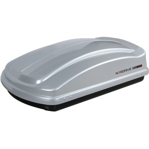 Box da tetto argentato per portapacchi auto, accessorio per il trasporto.