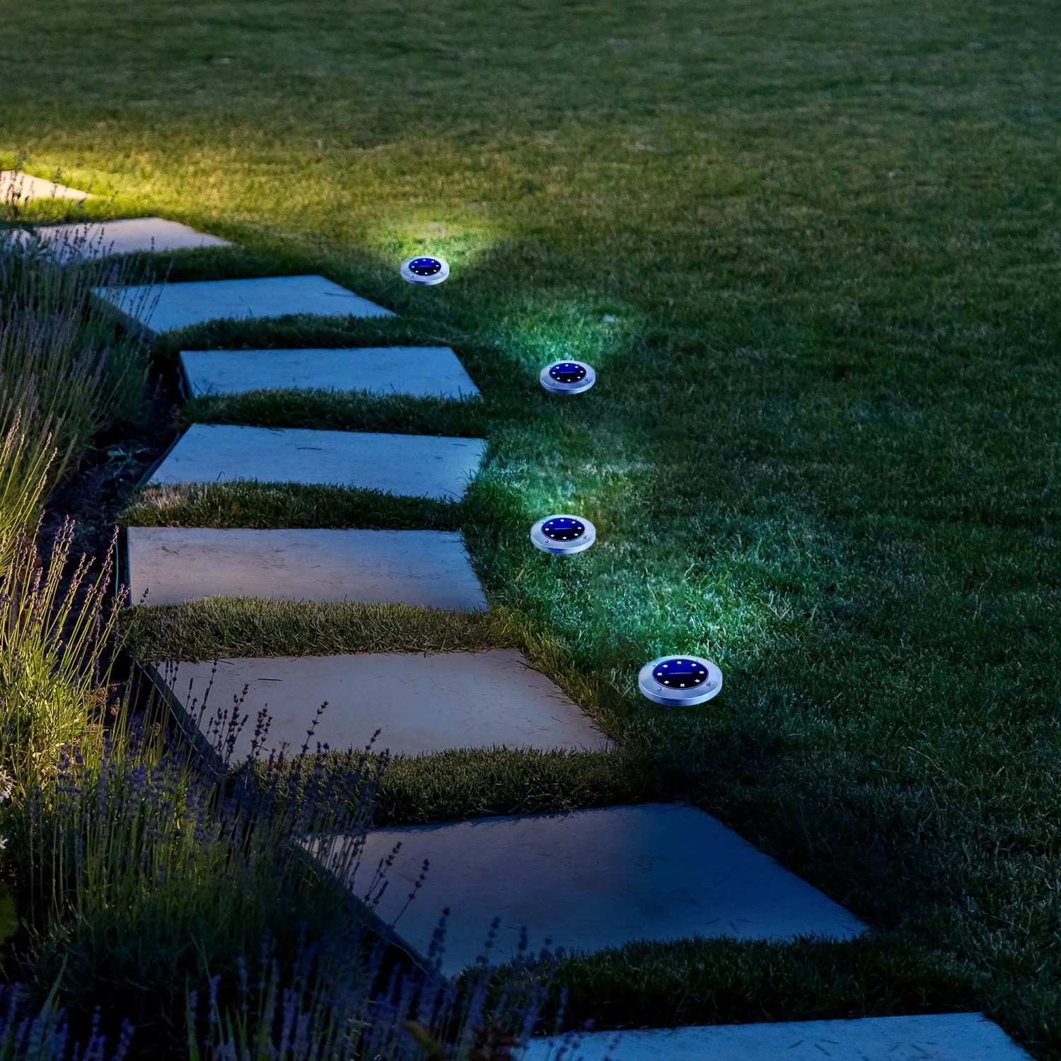 Segnapasso A LED Solare Impermeabile In Lega Di Alluminio | 4 Luci Brillanti, Ricarica Automatica, Visibilità 500 M Per Vialetti E Giardini