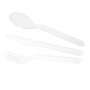 Set di posate da campeggio trasparenti: coltello, forchetta e cucchiaio.