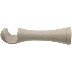 Supporto per bastone per tende in legno chiaro, primo piano.
