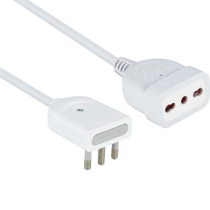 Multipresa bianca t.b.t. con spina e presa per uso interno.