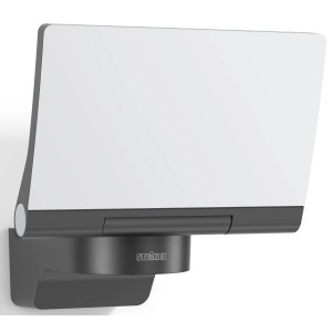 Faretto da esterno Steinel XLED Home 2 grafite con pannello LED orientabile.