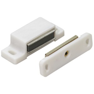 Fermaglio magnetico Hettich bianco con piastra mobile, forza di tenuta 4 kg, per accessori per mobili.