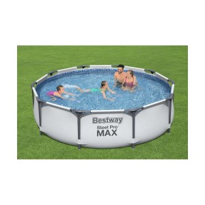 Piscina rotonda Bestway Steel Pro MAX con famiglia in giardino.