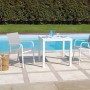 Tavolo da giardino bianco con due sedie della categoria Tavoli da giardino.