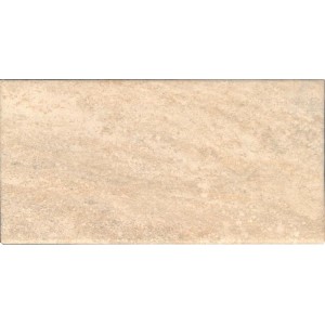 Piastrella da rivestimento beige con leggera marmorizzazione.