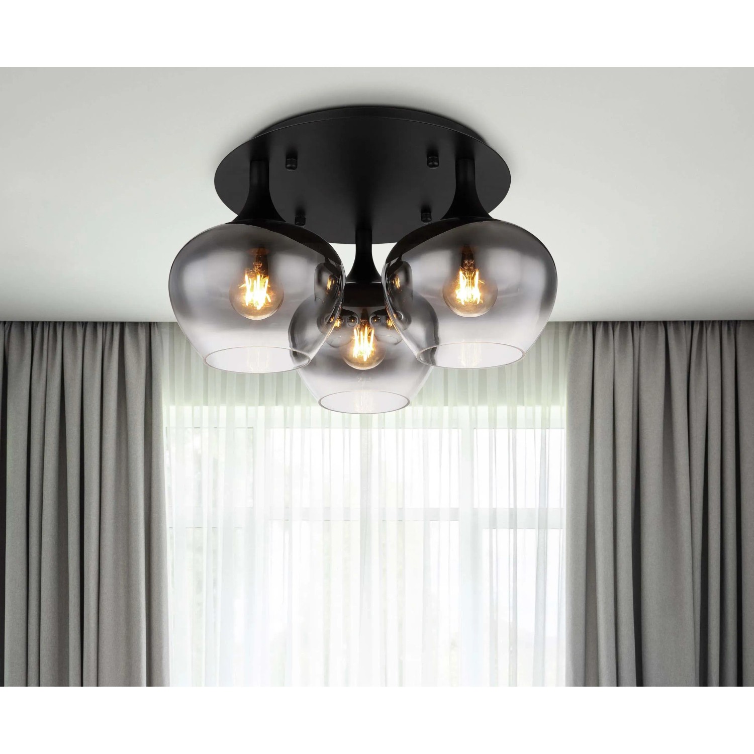 Plafoniera Globo Maxy nera con 3 paralumi in vetro fumé (Ø 45cm).