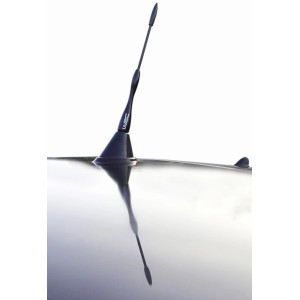 Antenna auto nera per esterni, montata sul tetto di un'auto.