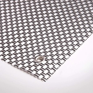 Dettaglio di un'arella t.b.t. grigia e bianca con occhiello per la privacy.