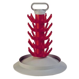 Scolabottiglie rosso con manico per la raccolta e l'asciugatura delle bottiglie.