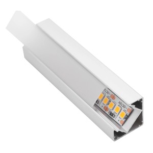 Striscia LED t.b.t. in profilo di alluminio con copertura.