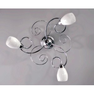 Plafoniere moderna con tre paralumi in vetro bianco e struttura cromata.