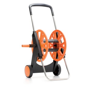 Carrello avvolgitubo arancione e nero con ruote.