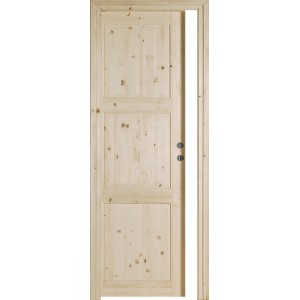 Porta interna in legno grezzo, non trattato, con tre pannelli.