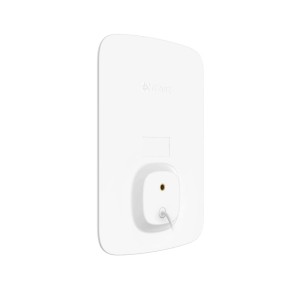 Dispositivo domotica bianco con connessione via cavo.