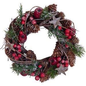 Ghirlanda natalizia decorativa con pigne, bacche rosse, mele e stelle.